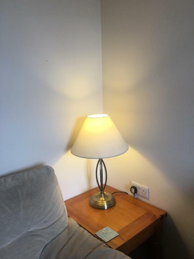 1 Lochness Rooms&Hostel Drumnadrochit Bagian luar foto