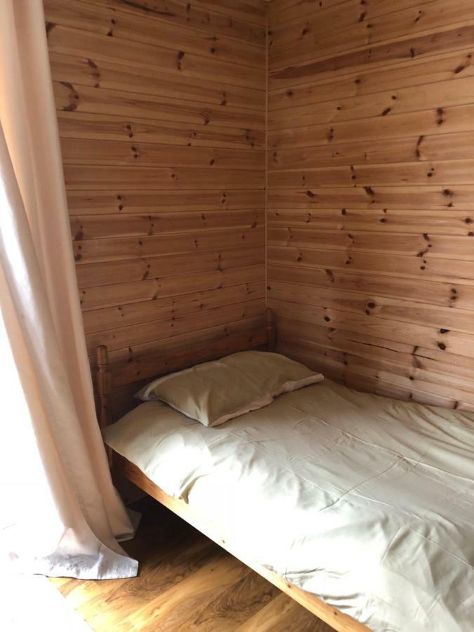 1 Lochness Rooms&Hostel Drumnadrochit Bagian luar foto