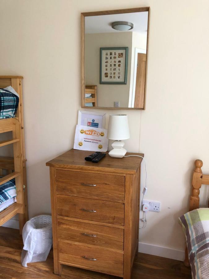 1 Lochness Rooms&Hostel Drumnadrochit Bagian luar foto