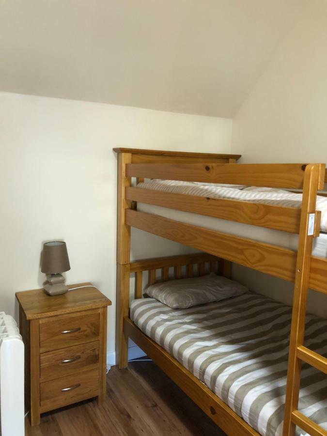 1 Lochness Rooms&Hostel Drumnadrochit Bagian luar foto